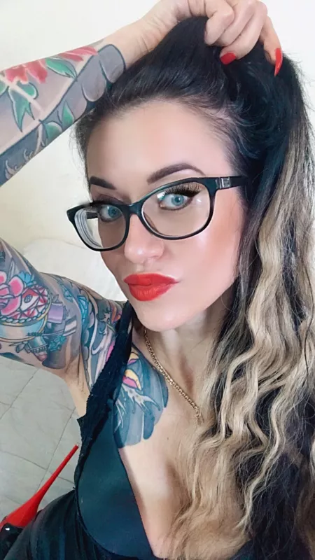 Hello! Iβm Julia. Join me. Free page. Fetish friendly. Link below β¬οΈ