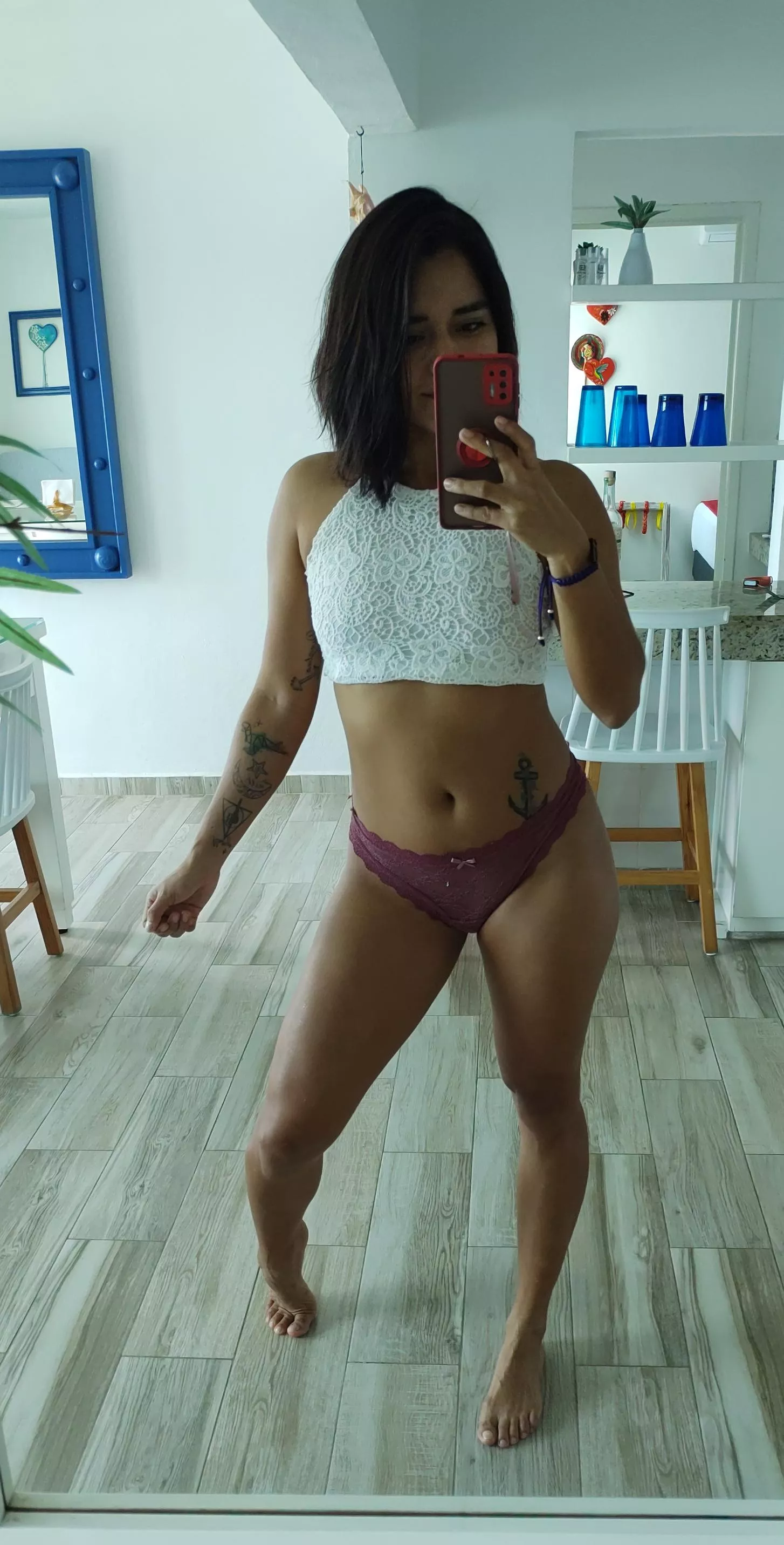 Hello there 😊... I hope you like latinas girl 😏