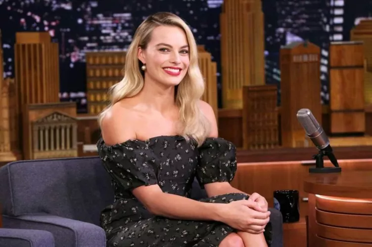 Help drain me for Margot Robbie