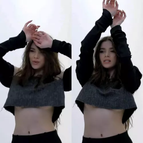 Help me cum to Hailee Steinfeld?