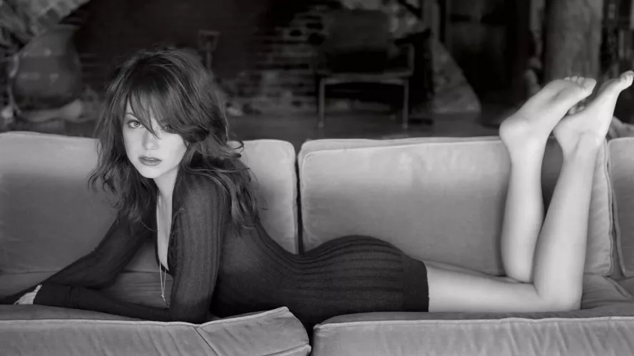 Help me drain my balls for Emma Stone, Taylor Swift or Madison Beer