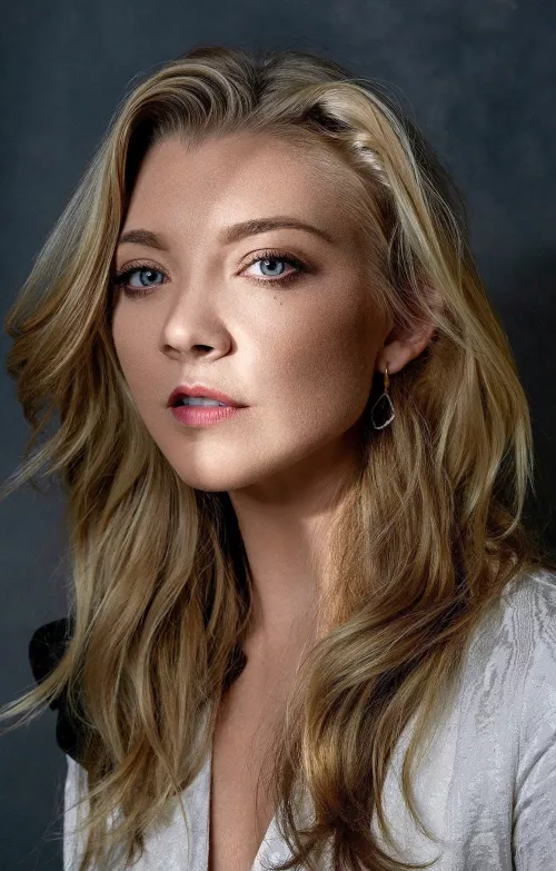 Help me give Natalie Dormer and Emma Stone a nice big load