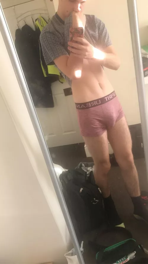 Help me out, trying to grow a little. Give me a follow and ⬆️