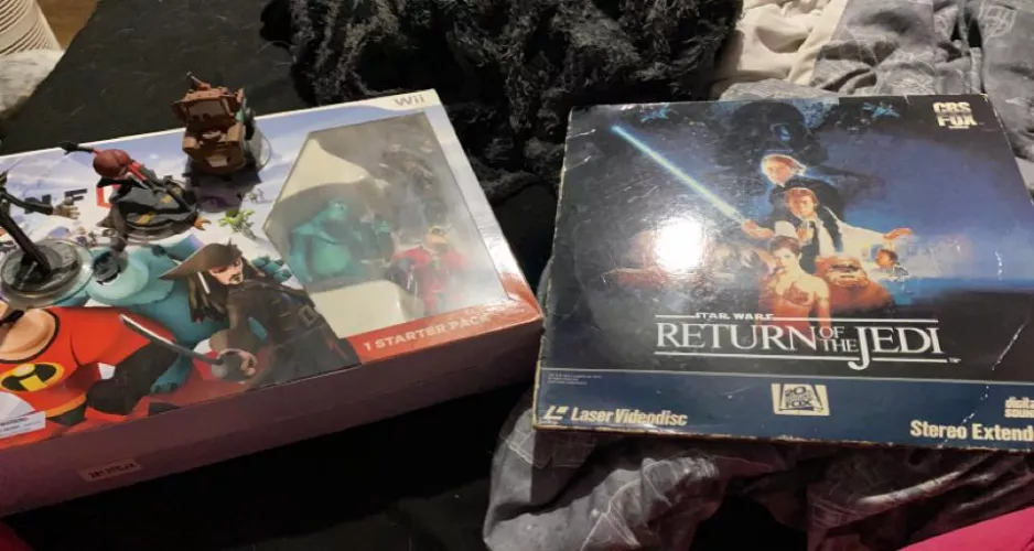 Helped a friend clean out his house and got some free goodies!! 😍😍