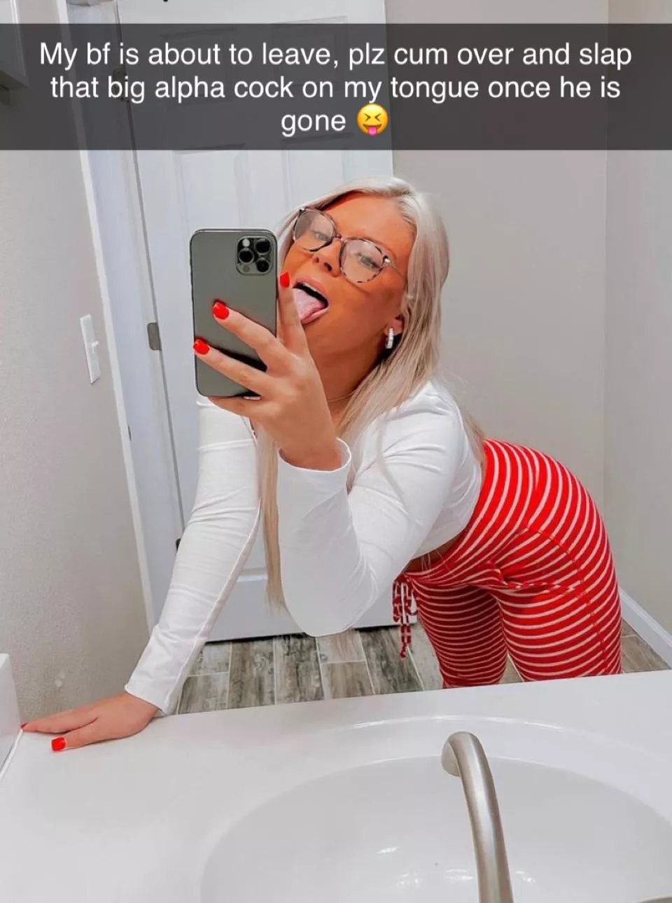 Her beta bf doesn’t satisfy her😈