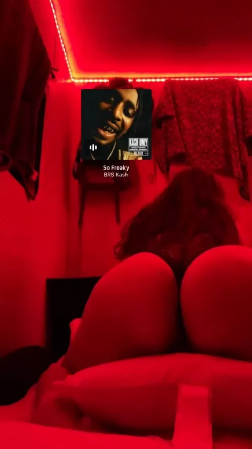 Her instagram is htx.ivanee