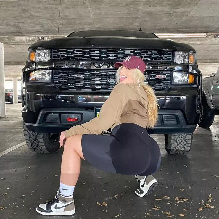Her or truck