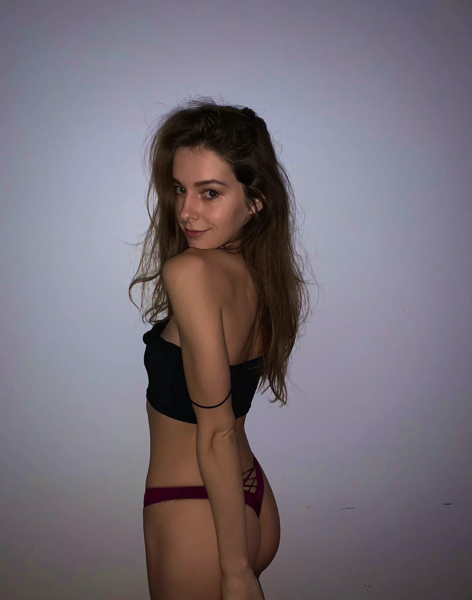 Here to tease you. Just a little bit 😈 Here to tease you. Just a little bit 😈