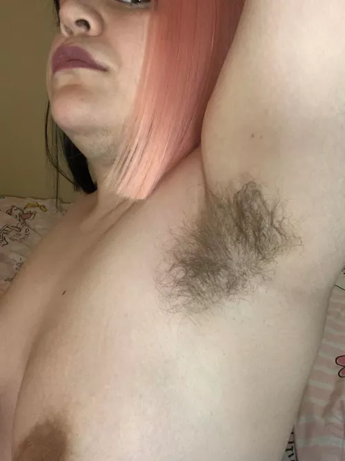 Here's a close up of my armpit ;)