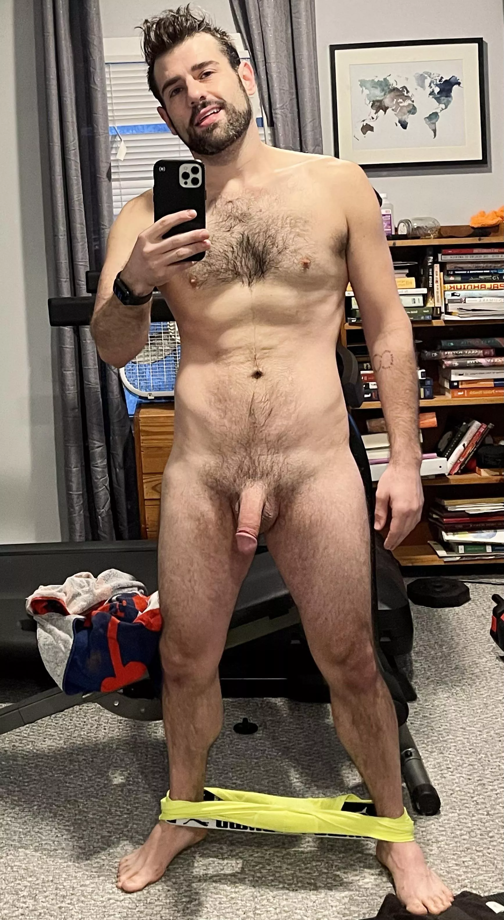 Here’s my cock 😛😈