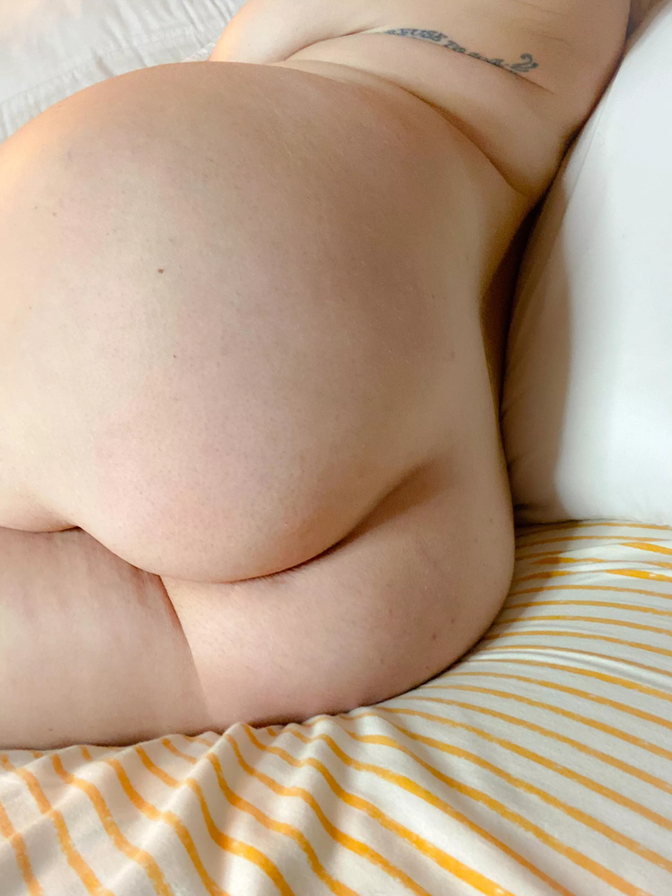 Here’s your Midday pick me up! Happy humping!