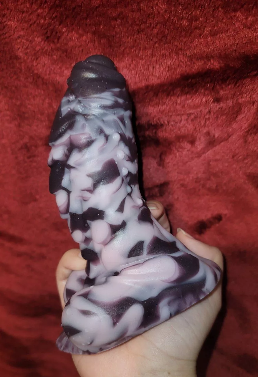 HES SO PRETTY 💚 Mini/med Flint 💚