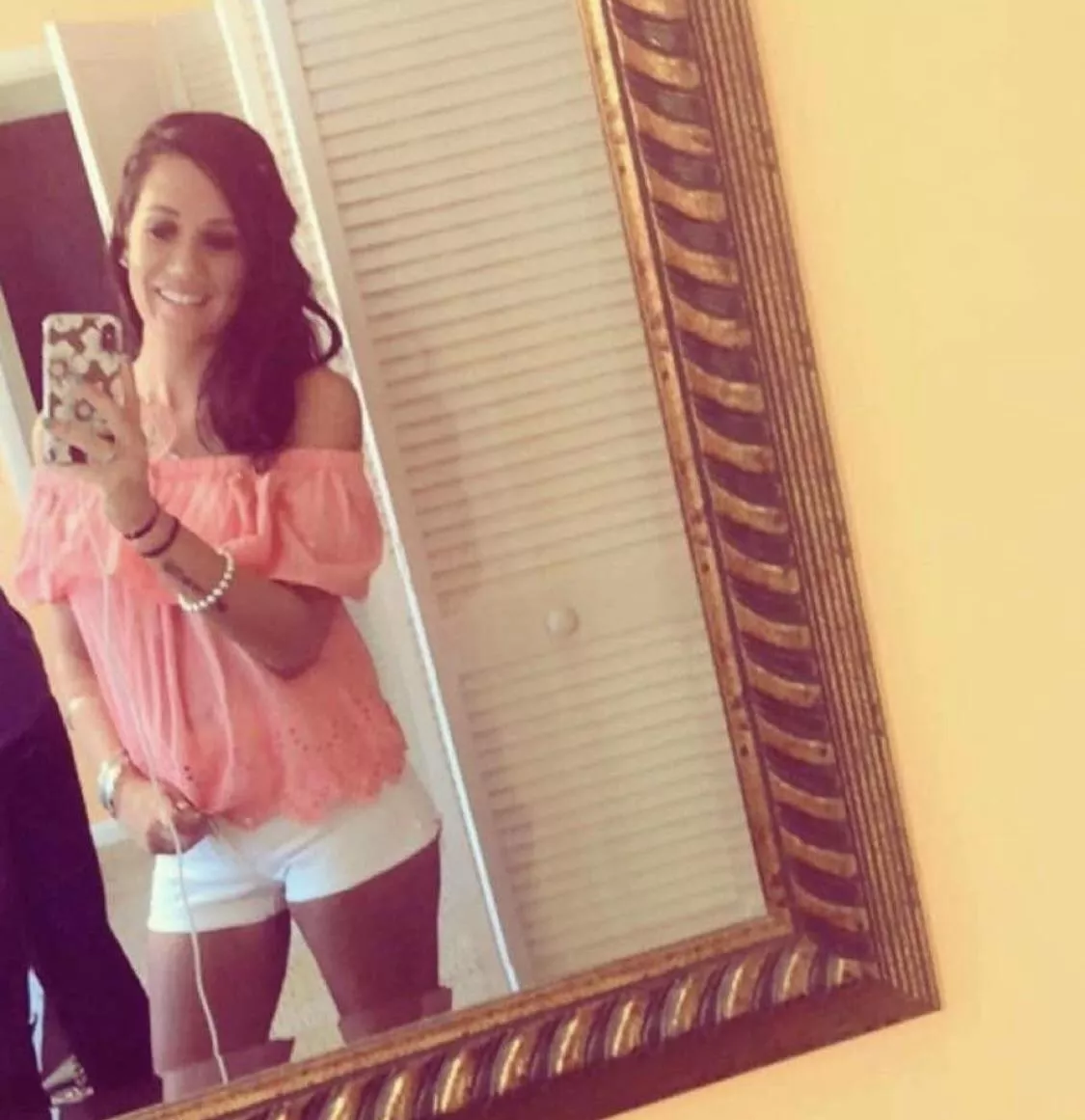 Hey all finally got nerves to post here 22f closet lesbian Hey all finally got nerves to post here 22f closet lesbian