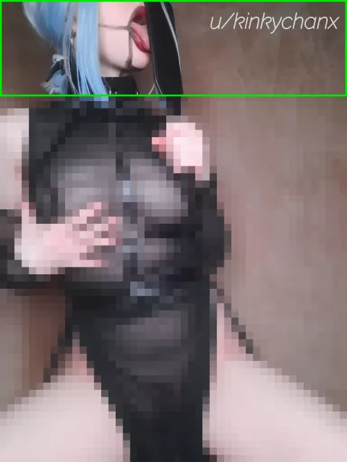 Hey, beta! I made a goth makeup today. Don't you think it's beautiful? π€