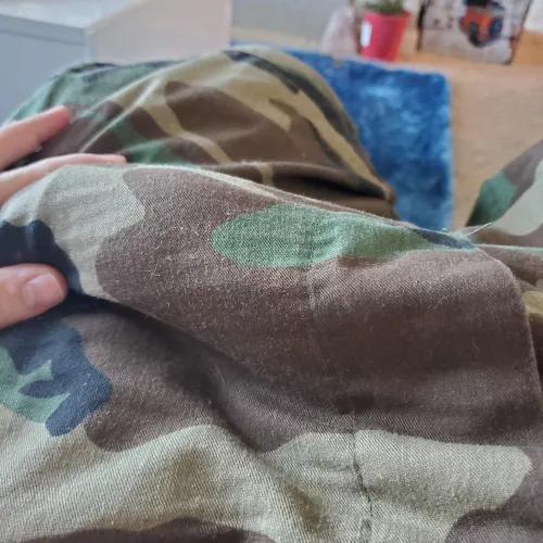 Hey bro, can I hide this in you?