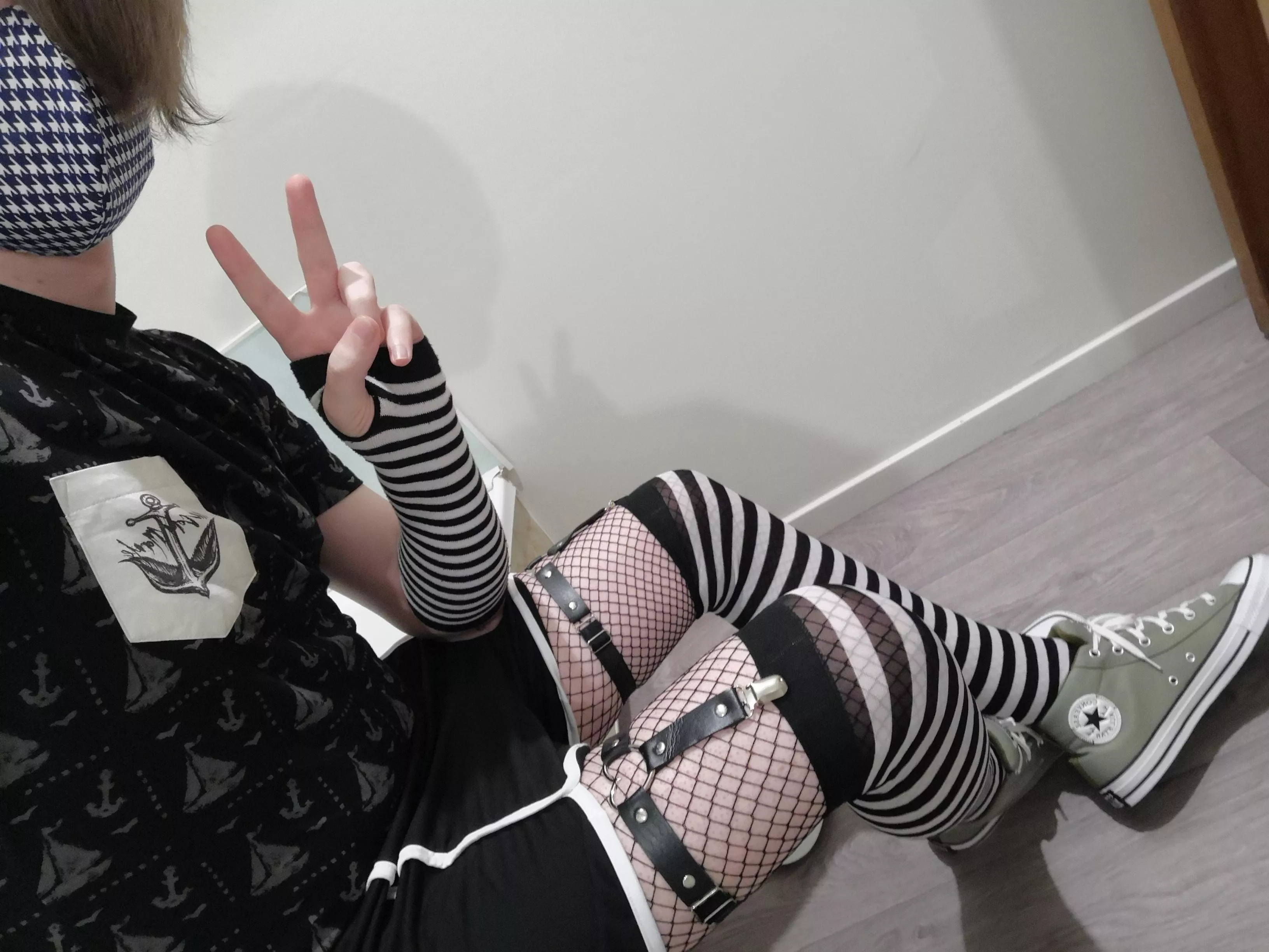 ✋ Hey cuties ✌️