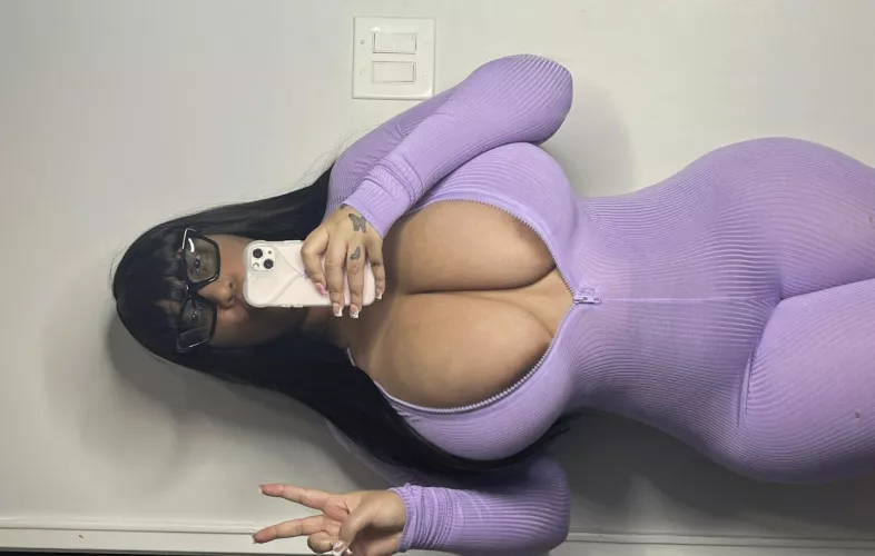 Hey ❤️dm me I’m horny