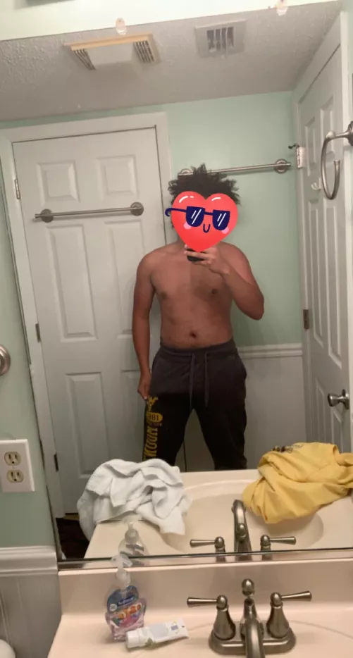 Hey everyone I’m new here 🥰