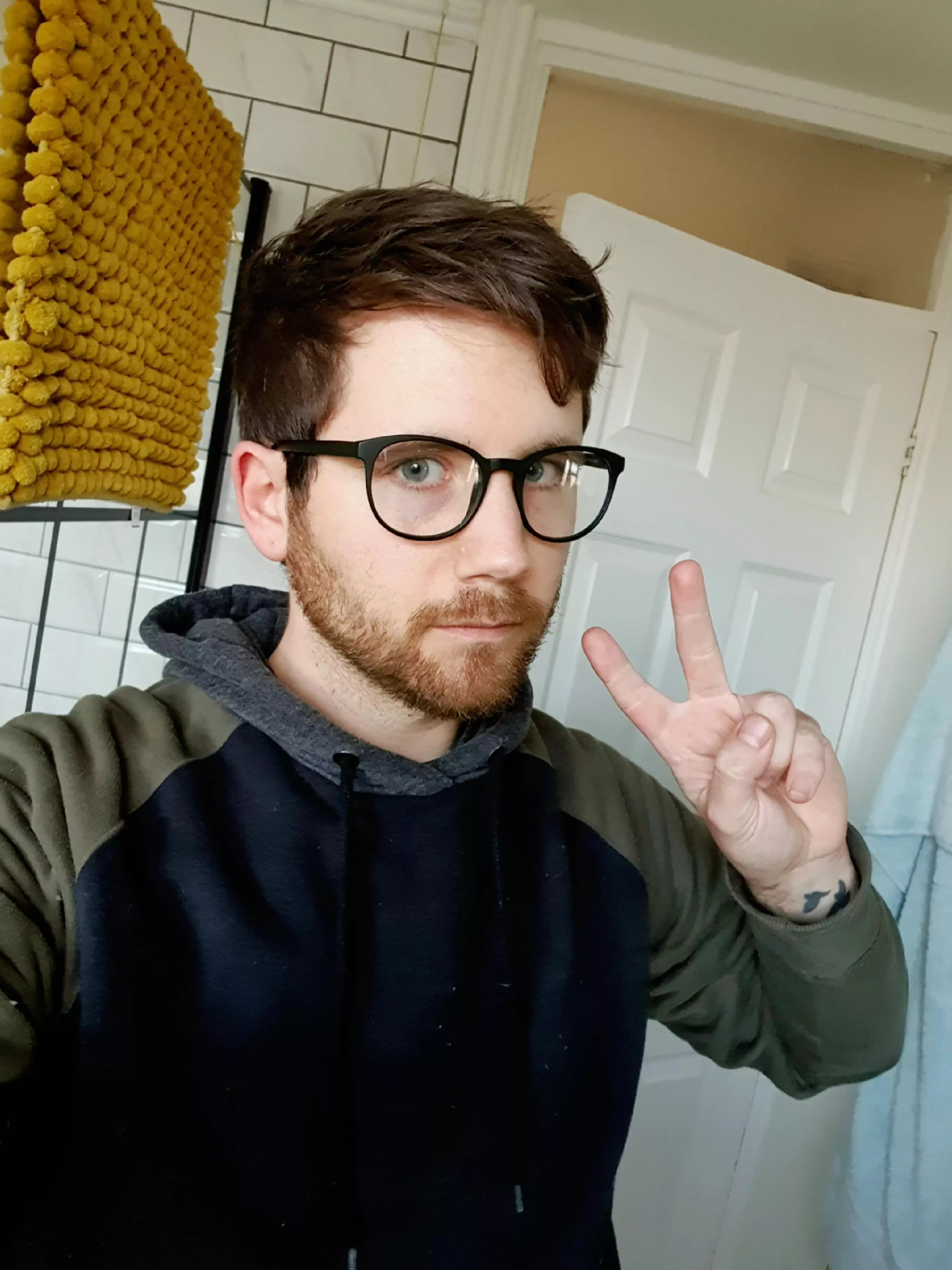 Hey guys 👋🇬🇧