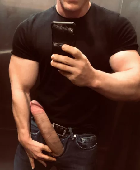 Hey guys. Tell me what u think. Write me on K.ik Same name as here 😎😎