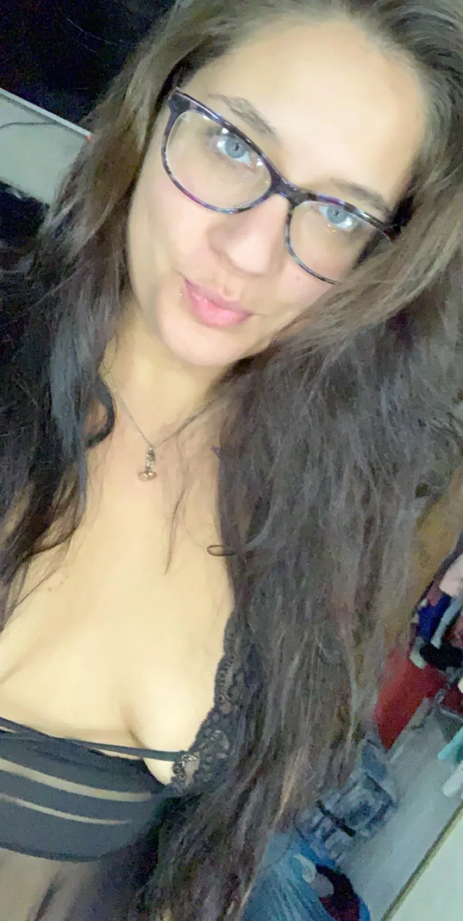 Hey!! Hit me up!!😜😈😘