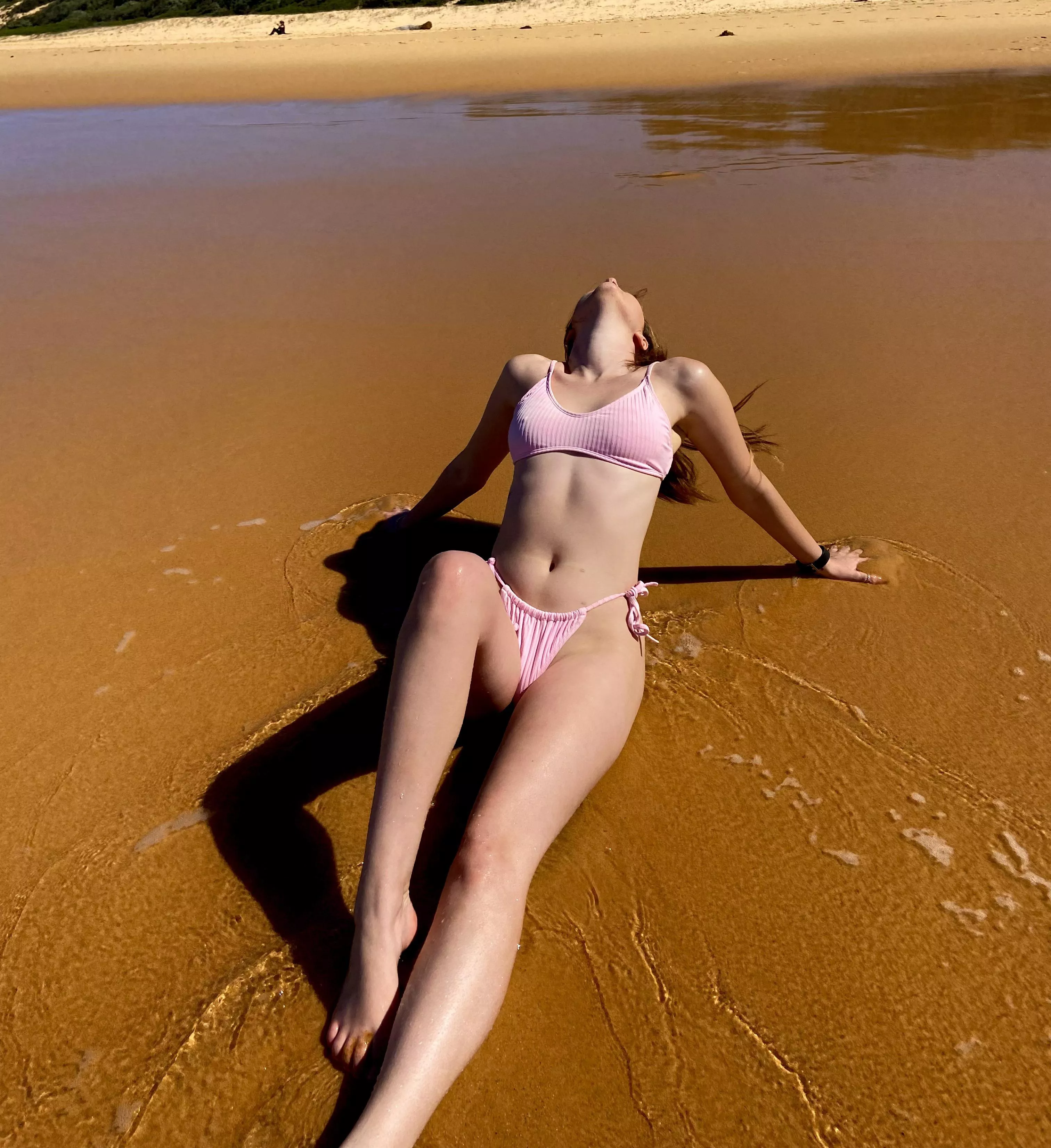 Hey i’m new to only fans and my account is free go show it some love ❤️ link in bio x