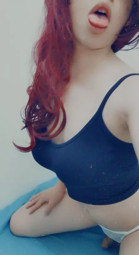 Hey let's play a game where I dress up and you reward me with big π