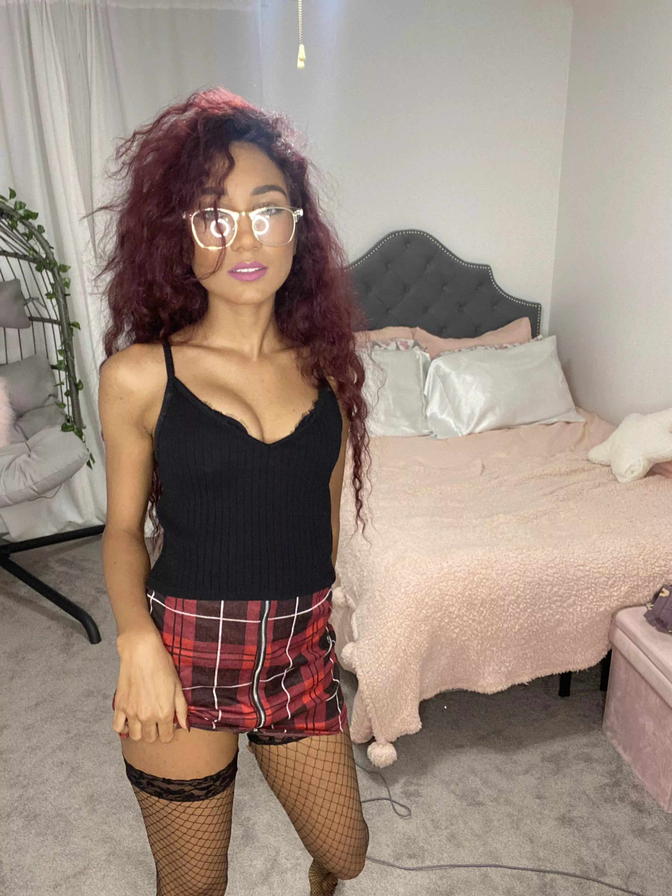 Hey there 👋 am I keeping this skirt on?