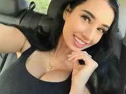 Hey there you sexy tiny man come dive in