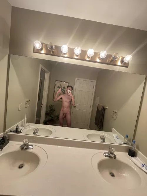 Hey wanna see me get fuckedddd