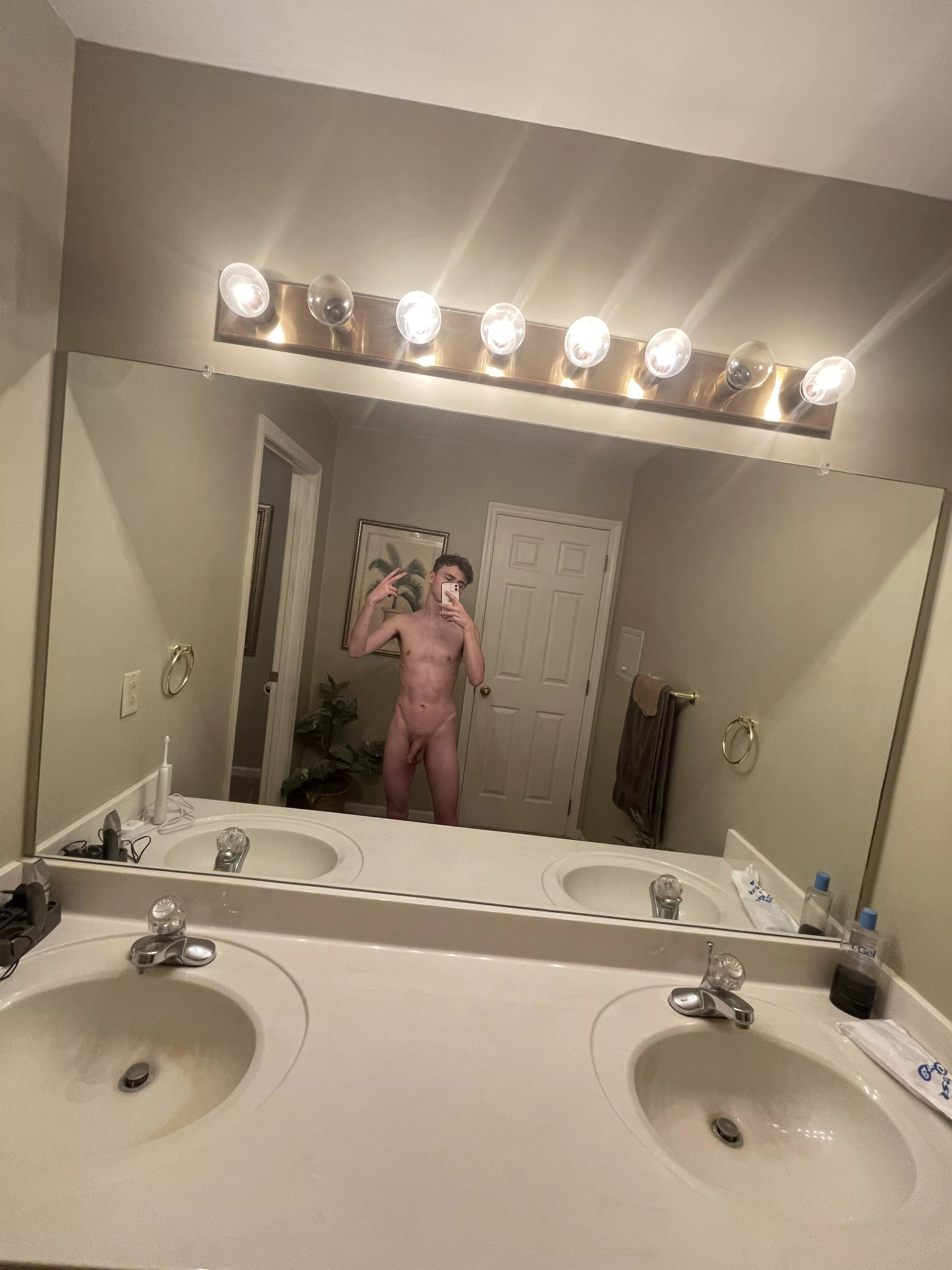 Hey wanna see me get fuckedddd