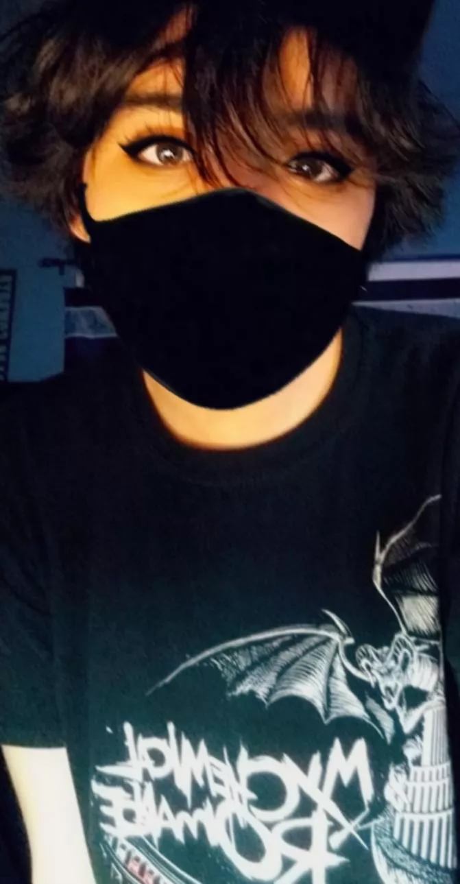 Hey you, have a happy femboy friday for me :3