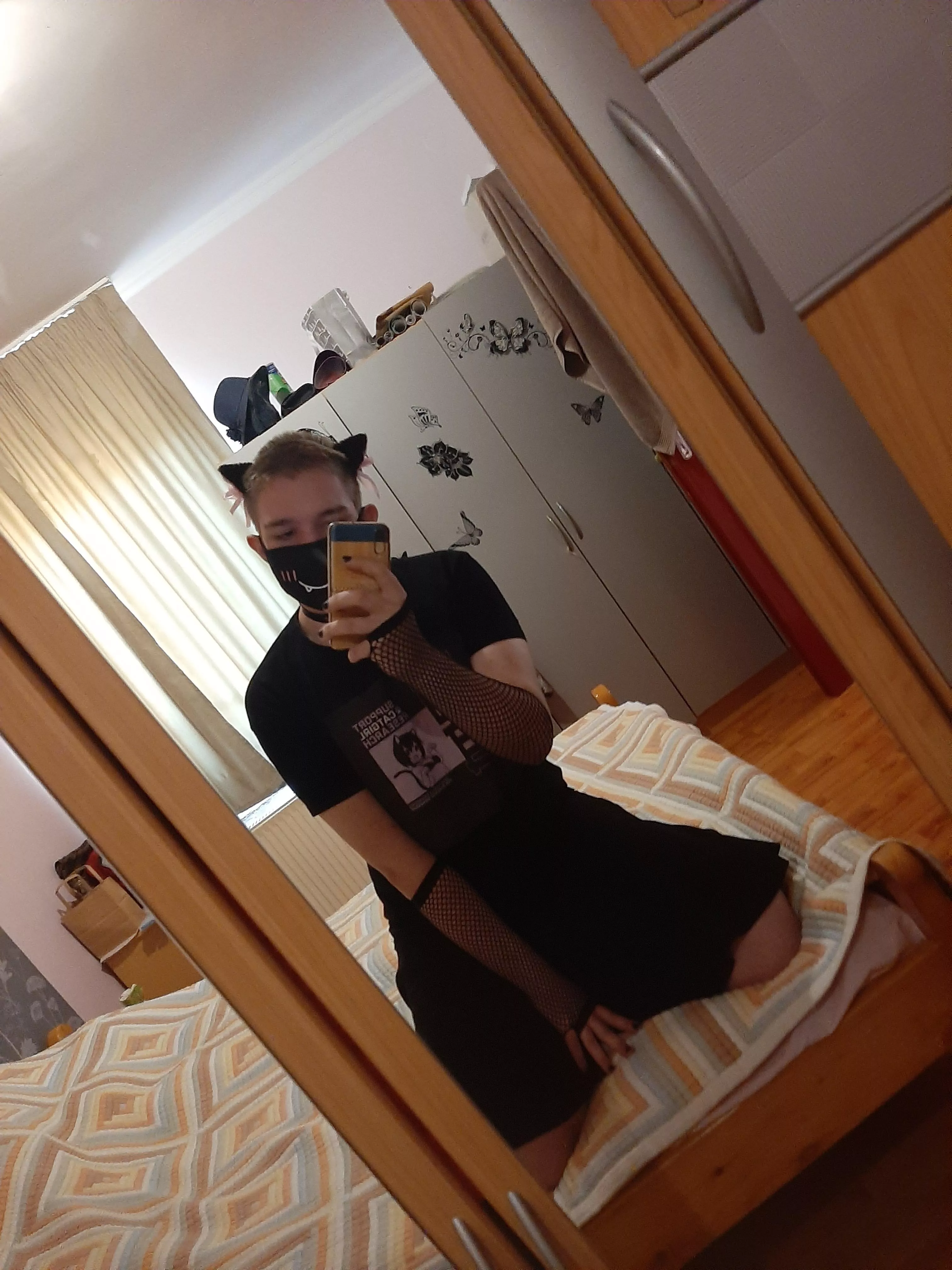 Heyoo, this is my first post here, please be nice ฅ^•ﻌ•^ฅ