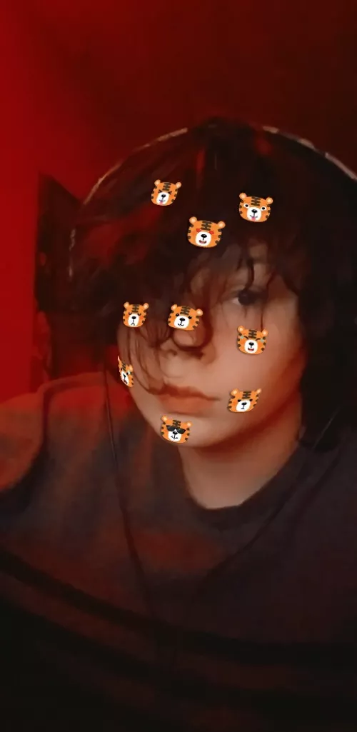 Heyy i new to sever but wanted to say hi 👋