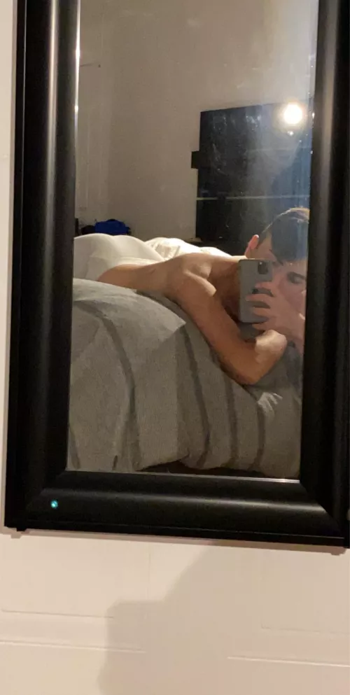 Heyyy guys🥰 HMU or my social media are in my bio ! I respond to everyone