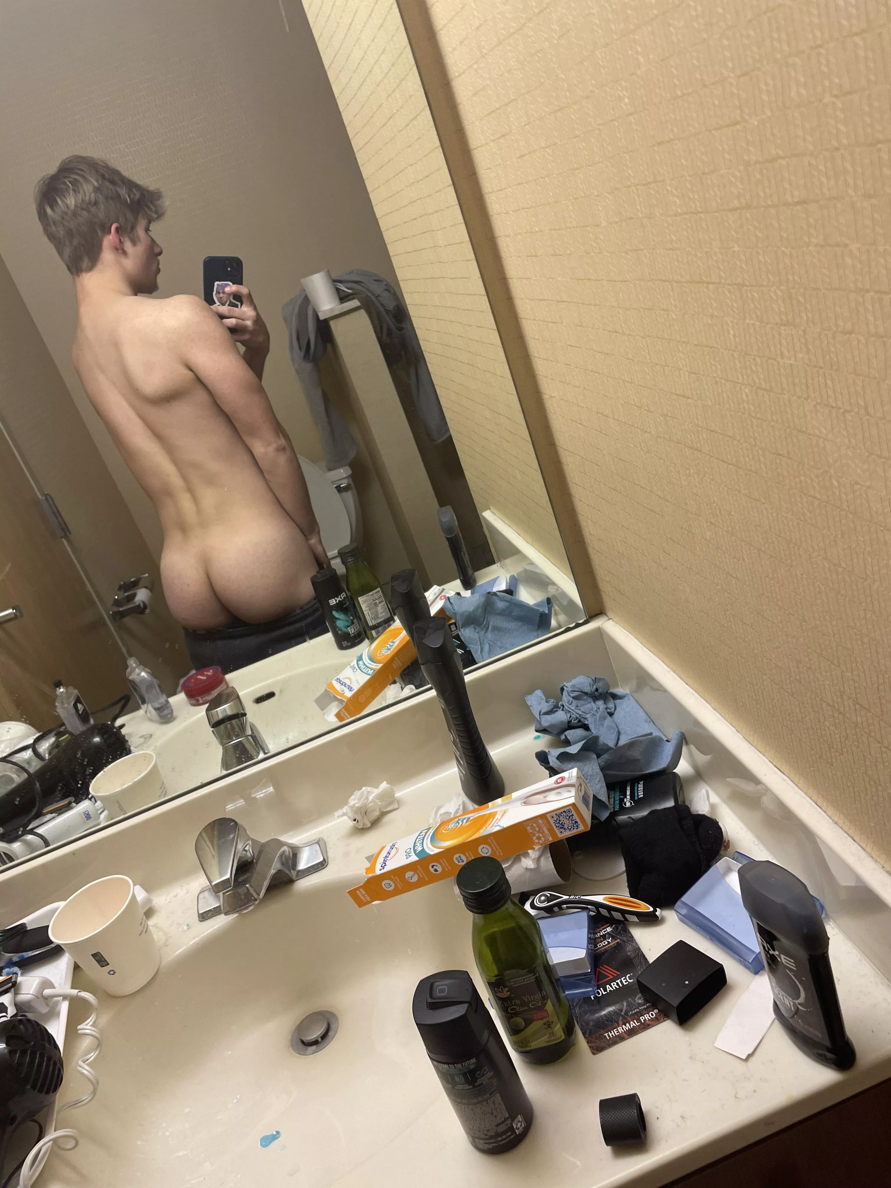 Heyyyy message me :)