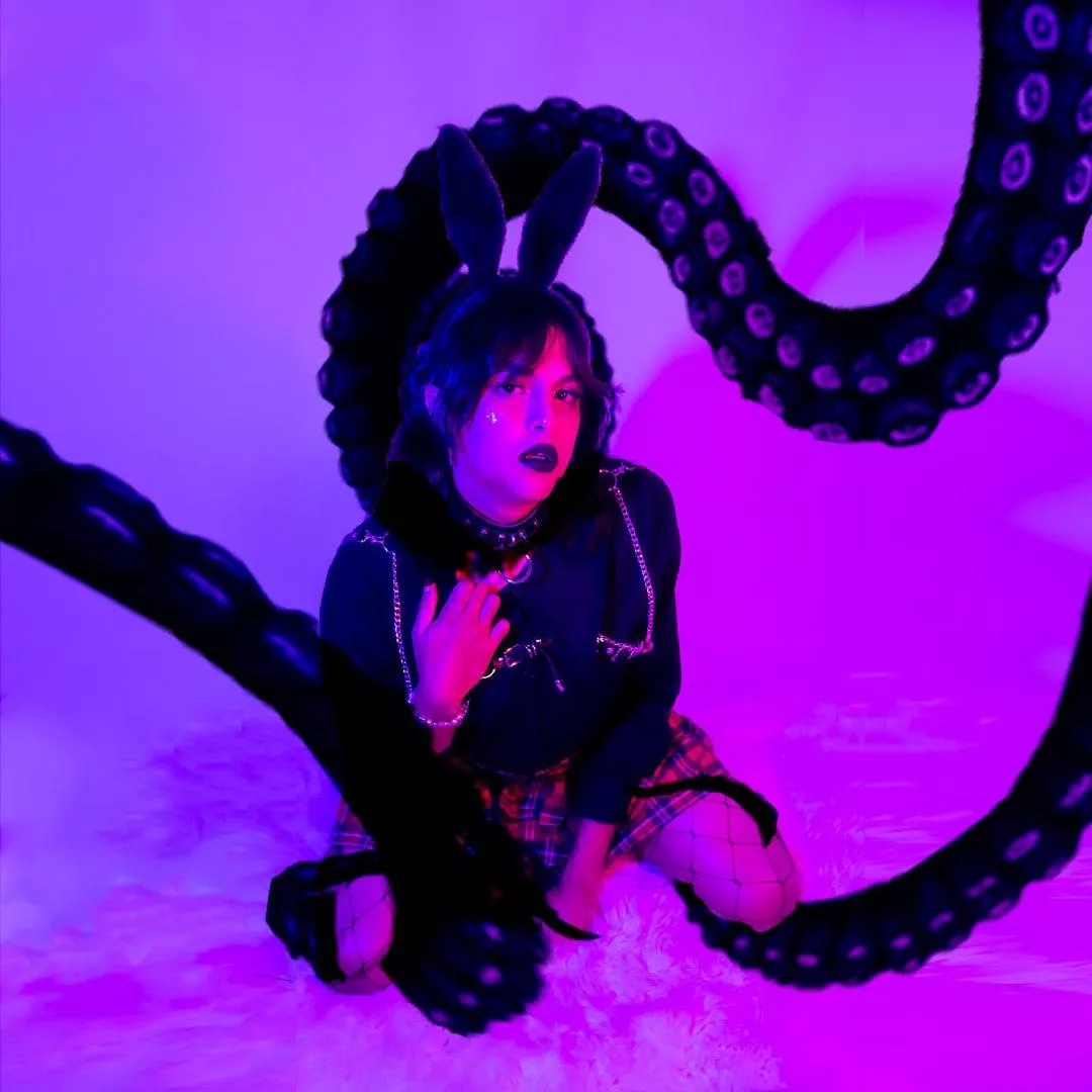 H…help me uwu🥺🥺🥵🥵💦