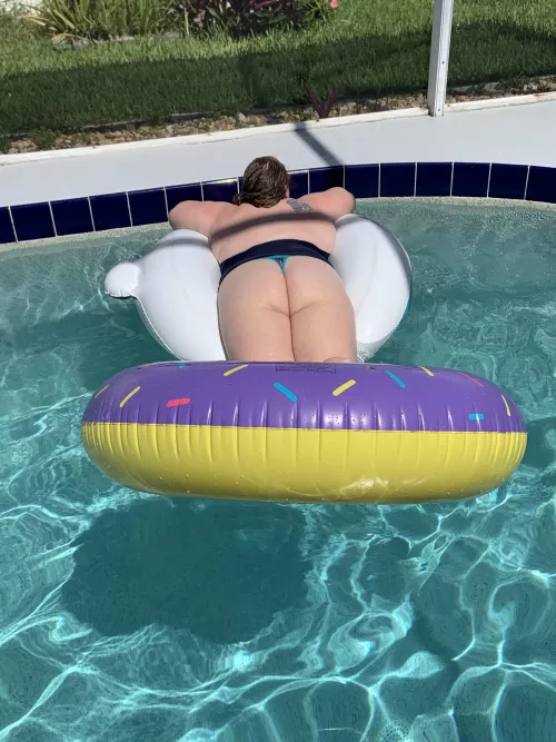 Hi