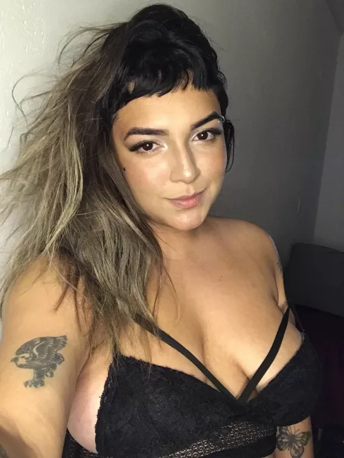 Hi!! Anyone to talk to?