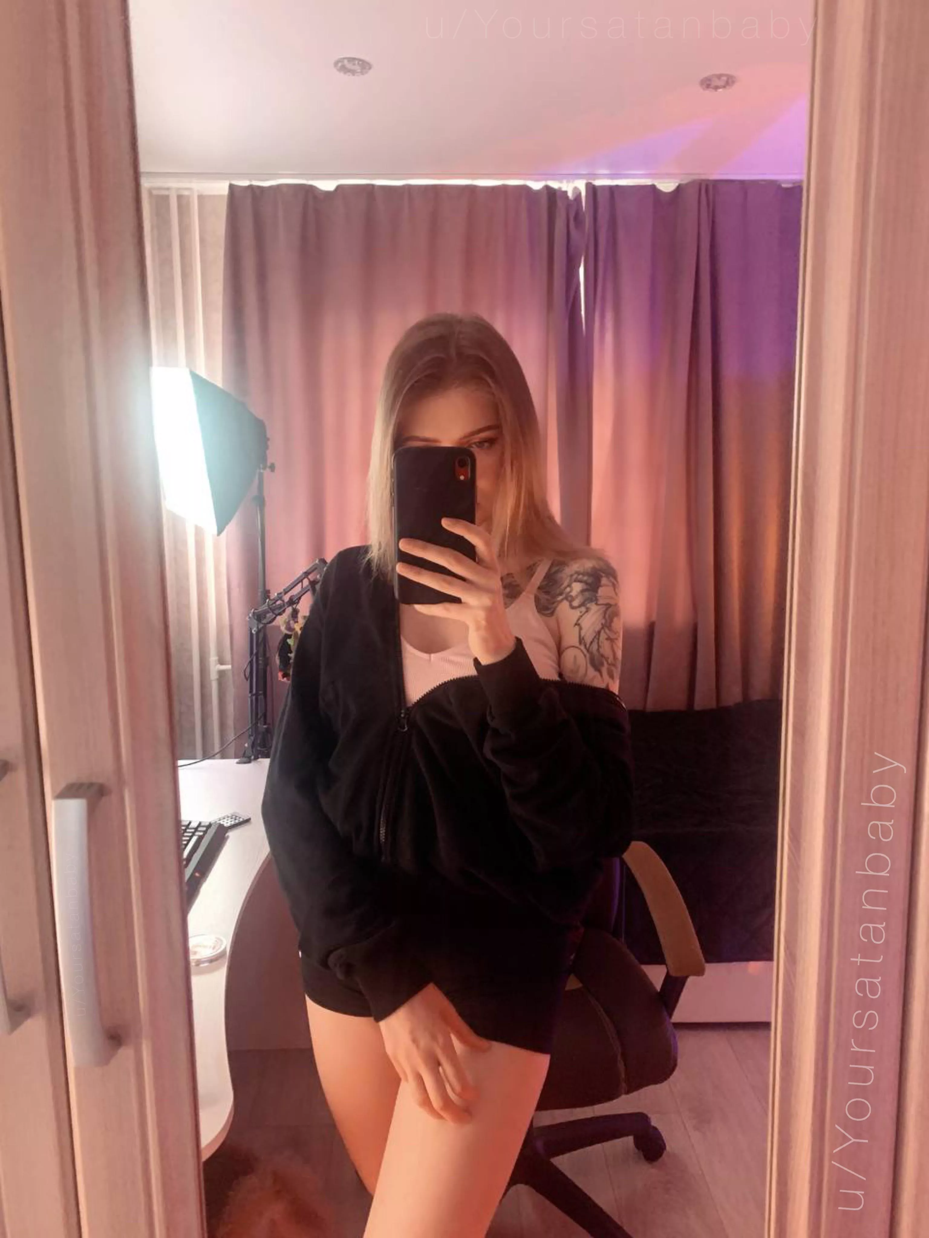 Hi, babe! 🥰 I think you have a great day today 😘 Hi, babe! 🥰 I think you have a great day today 😘