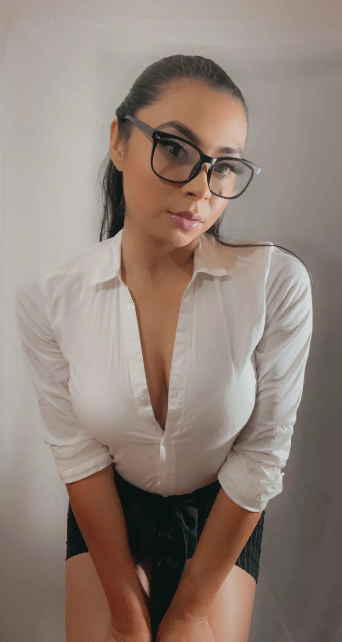 Hi 😊 do you like my glasses?