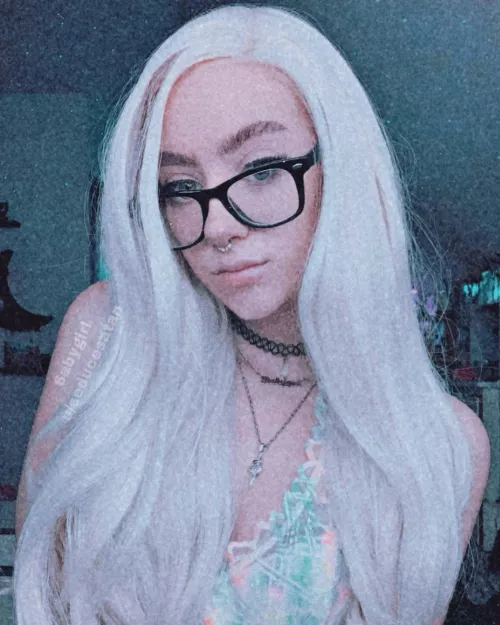 hi :) π€