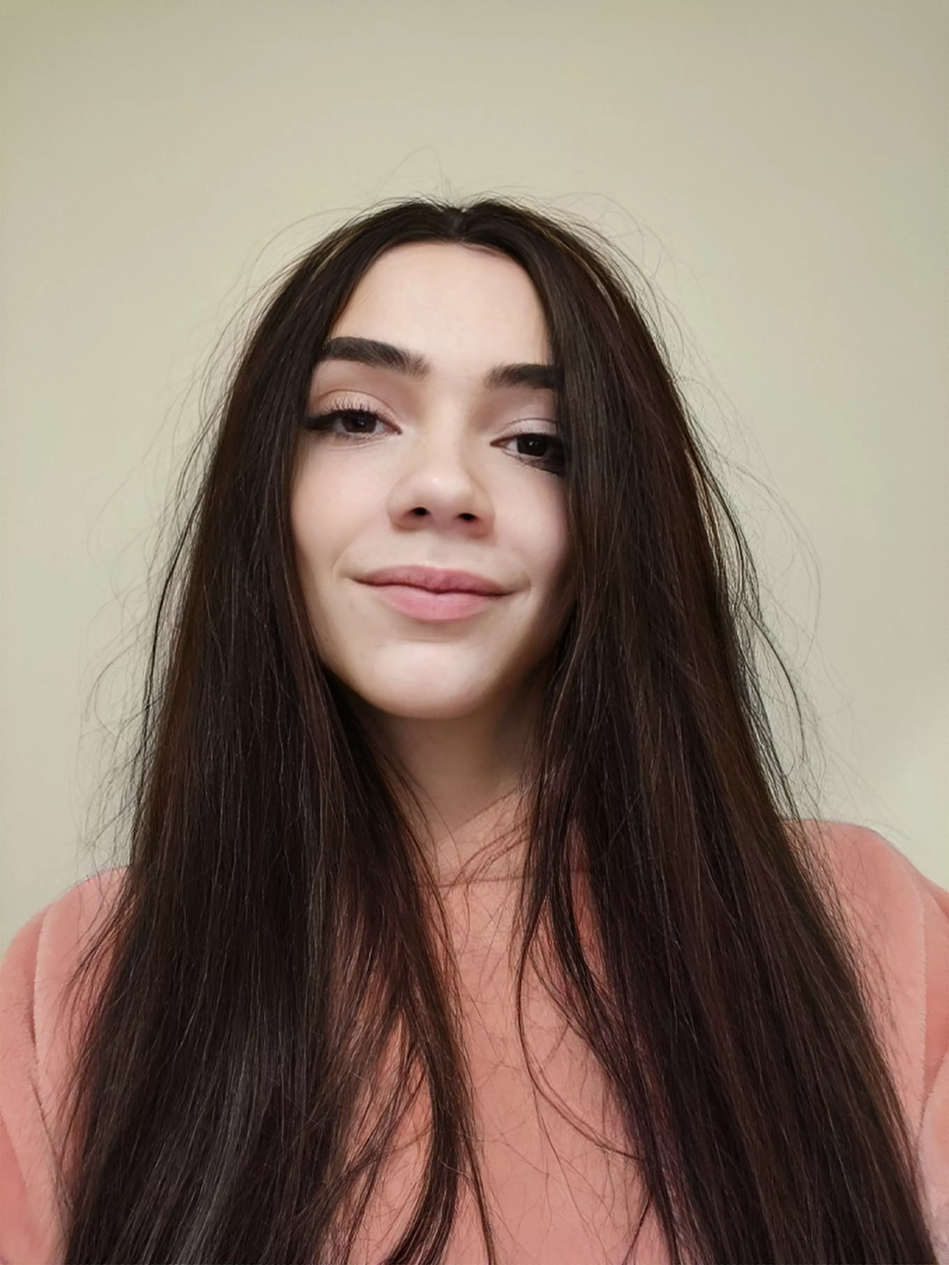 Hi everyone! I'm coming back! ❤️Just tell me what u want me to wear, do something, anything that you want me to do and I will do that and post it!😜😘❤️ Also visit my account 🤭