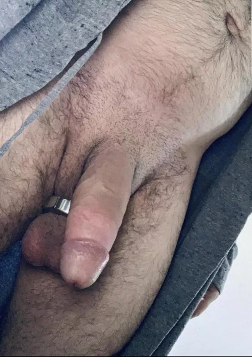 Hi. Feel free to say hi back if you like my thick dick.