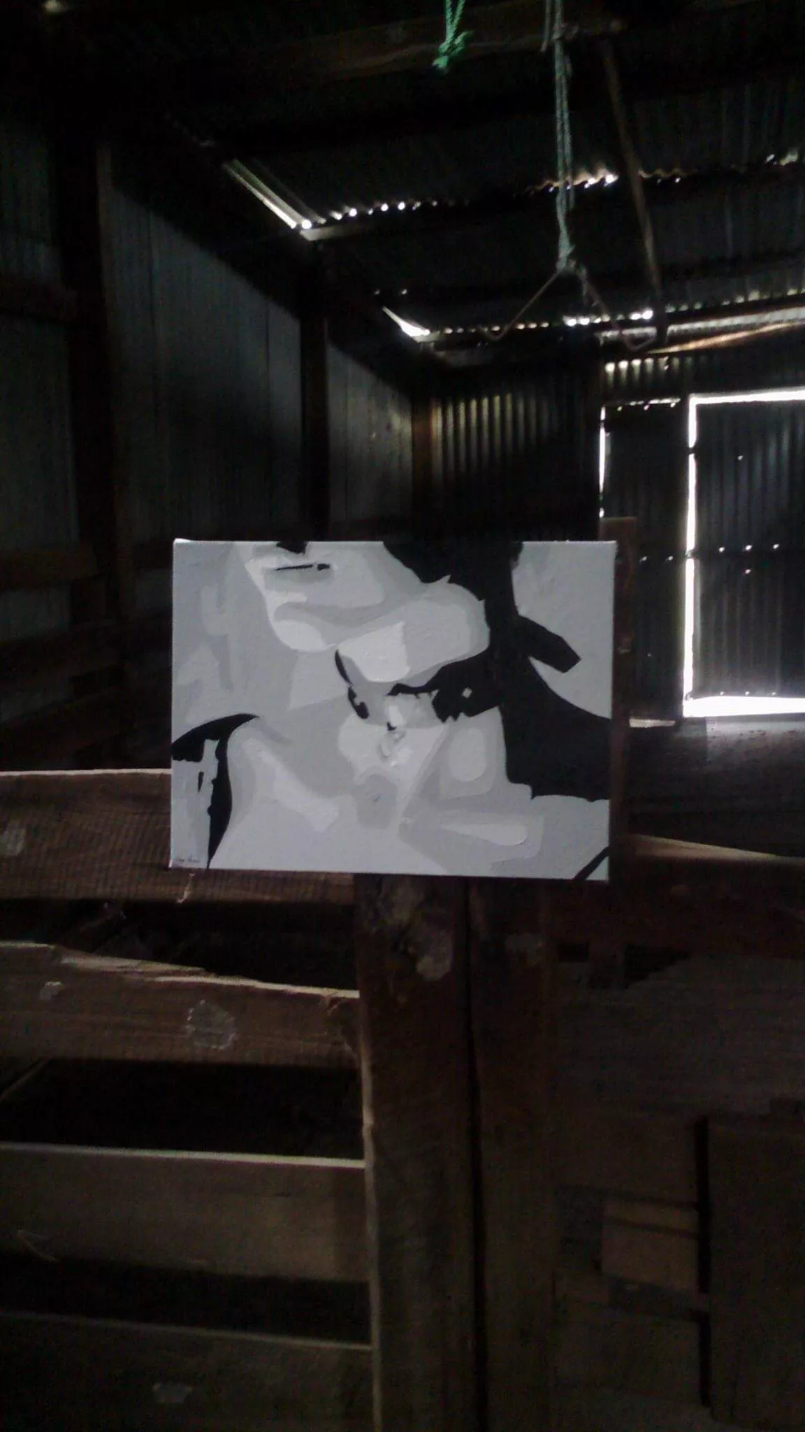 Hi folks. I paint but have been finding it difficult to find models locally. If you would like to pose for a painting please message. We can discuss the pose suited for you and you only need to do a pic, the painting can be done from a pic. Im thinking r