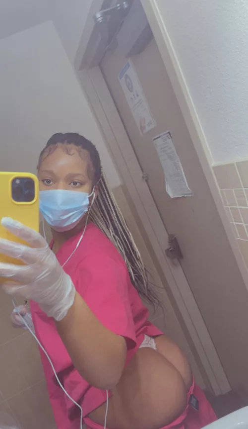 Hi I’ll be your nurse 👩⚕️