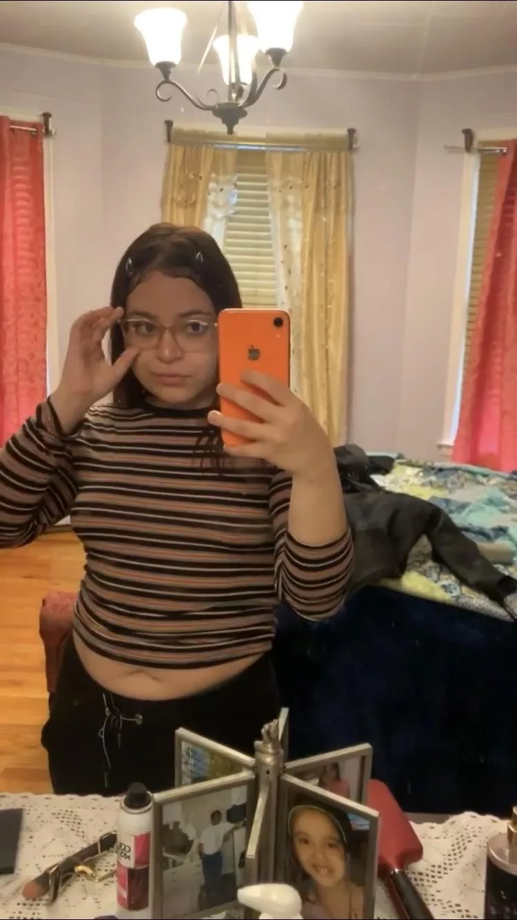 Hi I’m 25 and 4’11