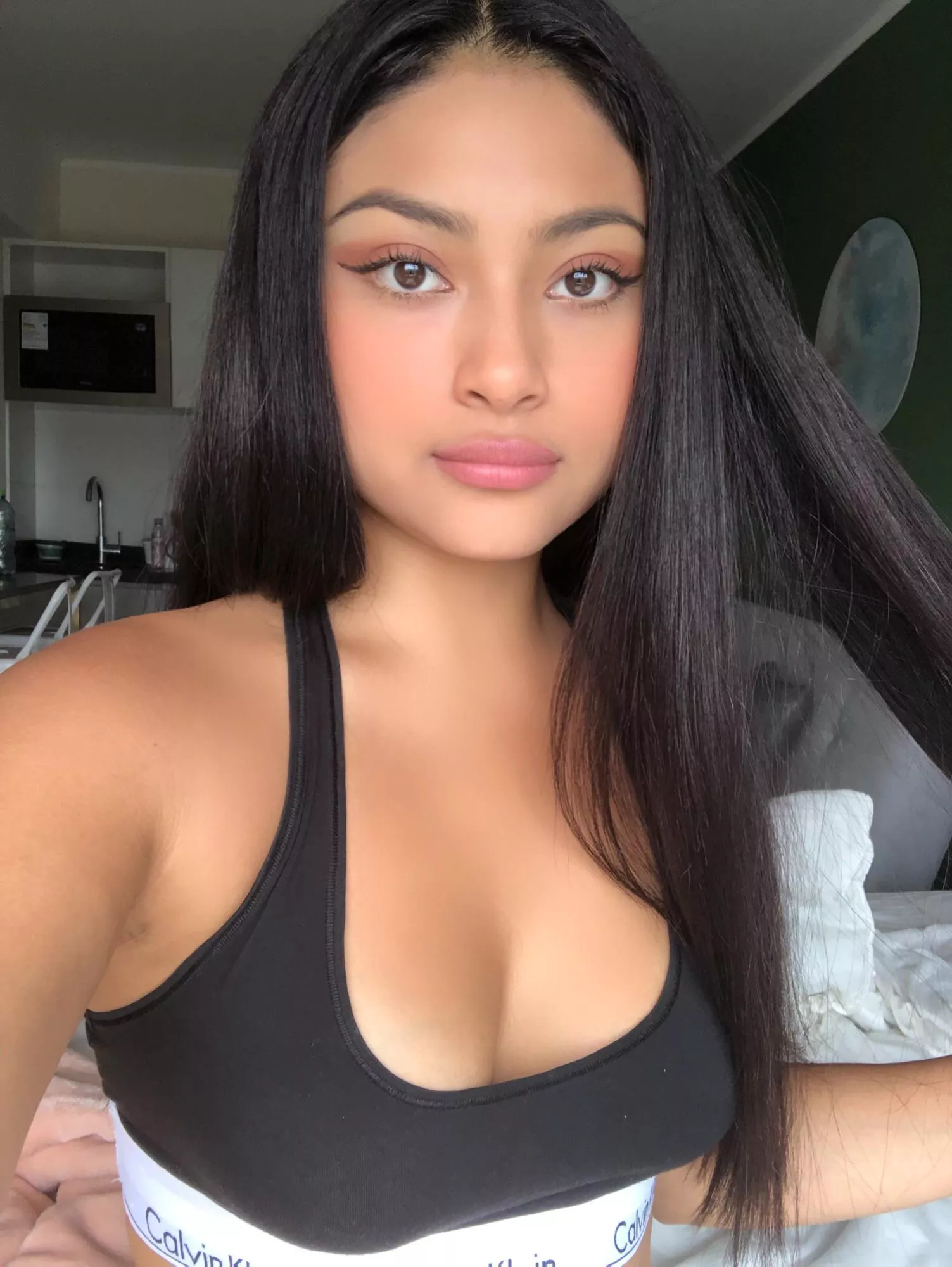 Hi I’m your girlfriend