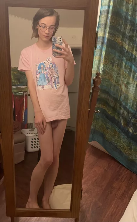 Hi I’m your new gf we legally have to cuddle now