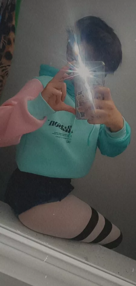 Hi, it's me again, feel free to send, i take it as compliments🥺💖👉👈